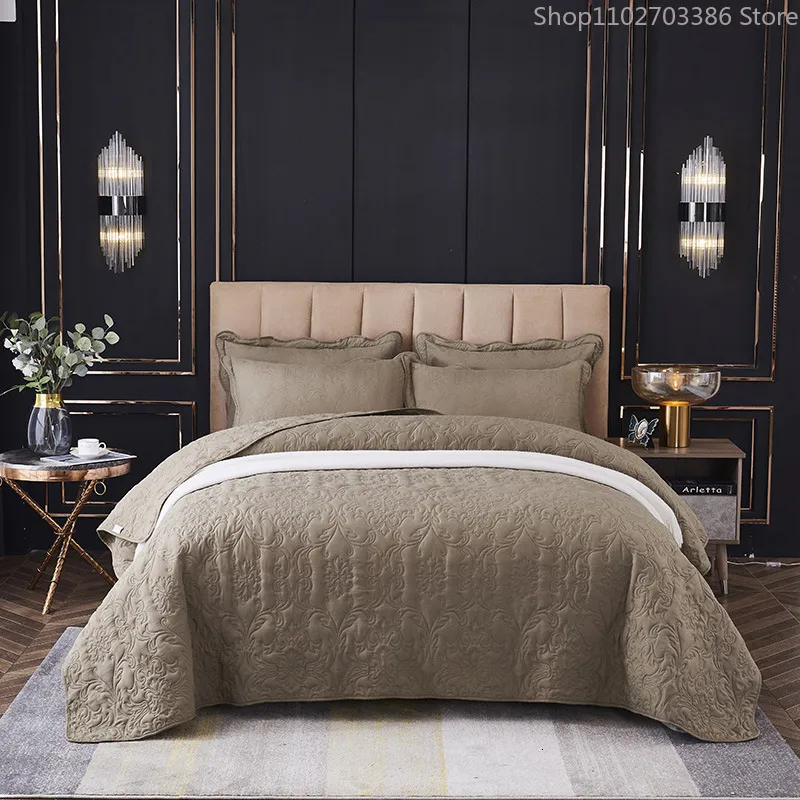 Blanket European Style Polyester Thick Bedspread Home Bedding Pillow