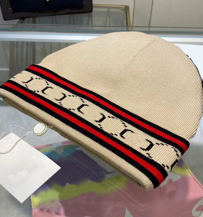 Beanie/Kafatası Kapakları Klasikler Tasarımcı Marka Mektubu Nakış Nefaseti Şapkalar Yün Örme Şapka Erkekler Kadın Kış Çift Güverte Sıcak Kafatası Kapakları Trend Striped Christmas