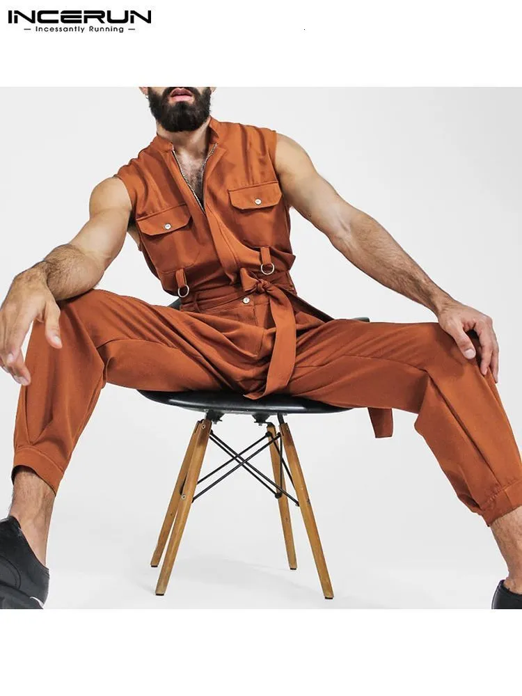 Męskie spodnie Inderun Men Jumpsuits Solid Lapele Bez rękawów Multi Pockets modne rompers z paskiem 2023 Streetwear Casual Cargo Commoners 230906