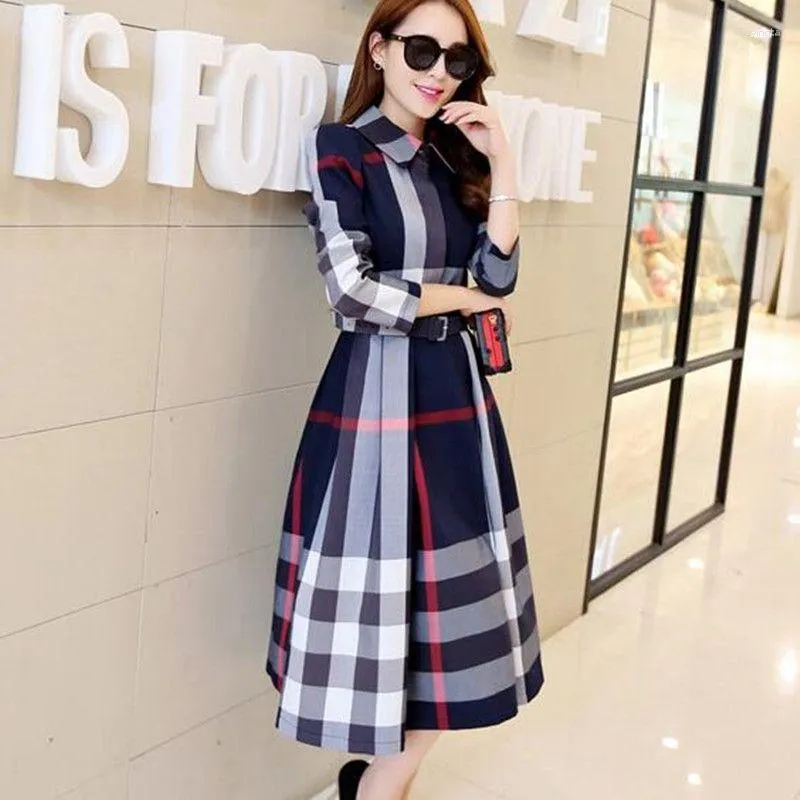 Designer Casual Dresses 2023 New Style Spring Autumn For Woman Women s Plaid Midi Dress Long sleeved A Line Korean Fashion Slim Party With Belt Womens