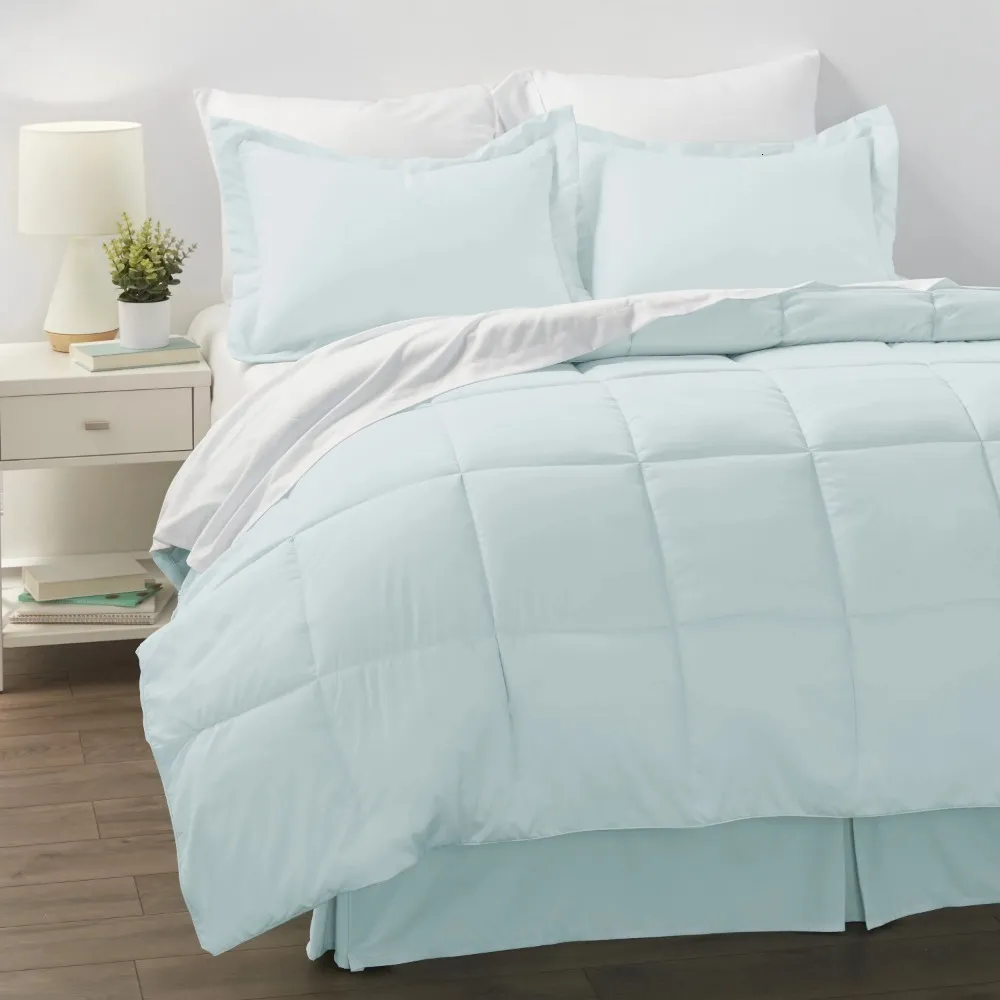 Sängkläder sätter 2023 sängkläder 8 bitar vit säng i en påse mikrofiber set queen size 230906