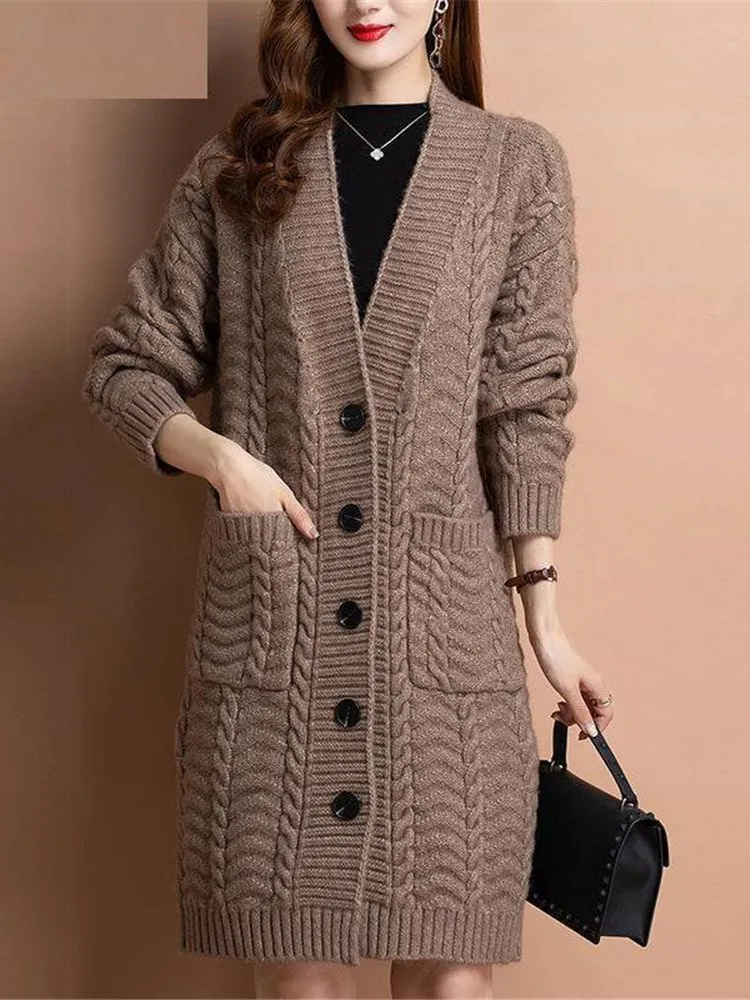 Kvinnors tröjor Koreanska kvinnor Autumn Long Sleeve Loose Fashion V Neck Elegant Sticked tröja Cardigans Basic Causal Coat Tops ZY7150 230906