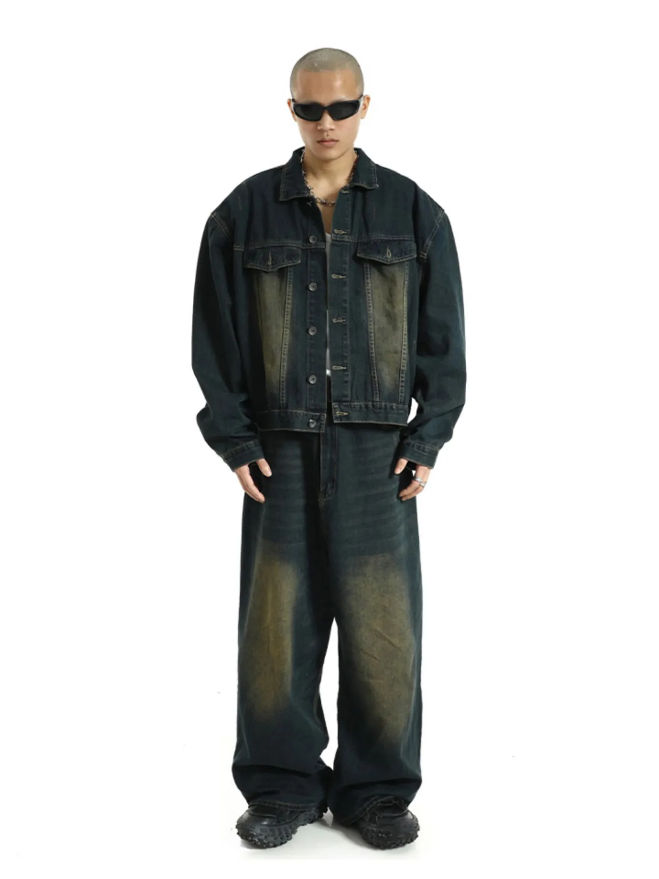 Men's Loose Fit Denim Jeans Mid Waist Zipper Fly Wide Leg Vintage
