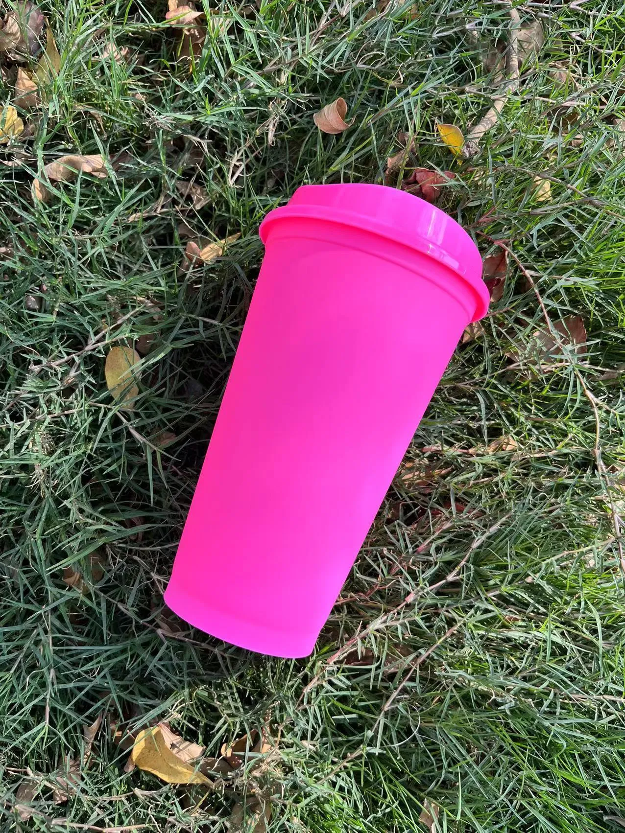 Plain disposable coffee cups deals