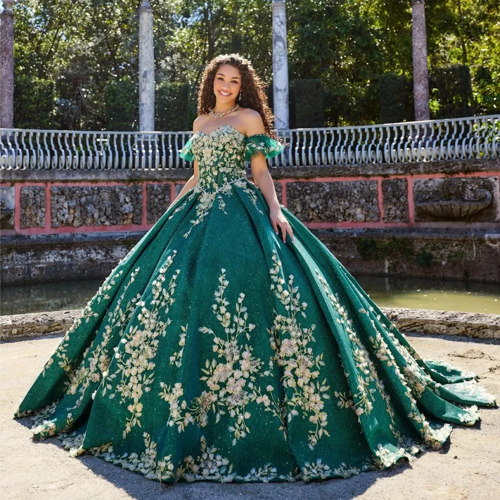 Fabuleux robe de bal perlée robes de Quinceanera robes de bal en dentelle appliquée avec enveloppement décolleté en coeur balayage train doux 15 robe de mascarade corset