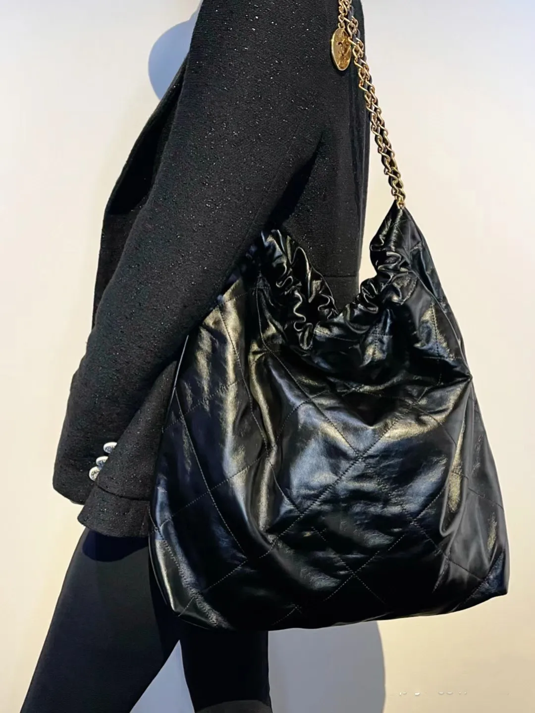 10A Sacs à bandoulière Miroir Qualité Designers de luxe Sac Mini Bucket 22 Sac à main Shopping Cuir de veau matelassé Fourre-tout Noir Sac à main pour femme Sac à chaîne en argent