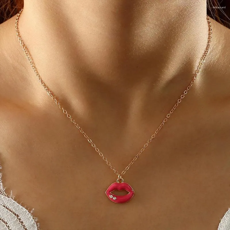 Pingente colares moda criativa geométrica lábio vermelho bonito morango carta jóias para mulheres 2023 festa bugigangas colar