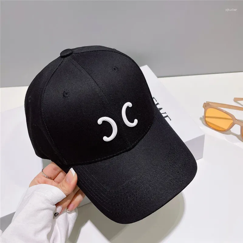 Designer Ball Caps Fasion Baseball Hat Été et Automne Cap pour Hommes Femmes Lettre Réglable Solide Cowboy Brodé Seau Parasol Sport