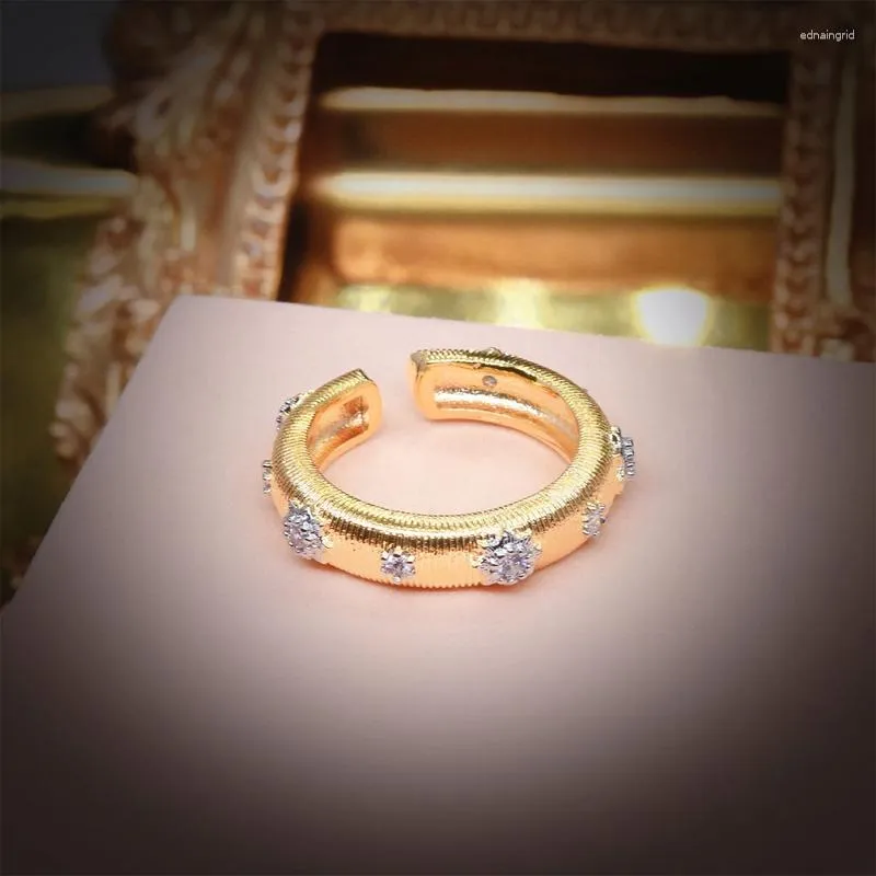 Cluster Rings European American Retro Italian Style Two-color Gold Plated Luxury Women's With Zircon Carved Wire Drawing Ring