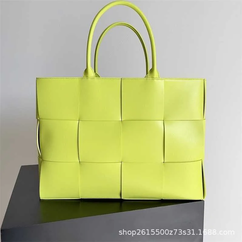 Borsa Bvs Designer Botteg Borsa tessuta da donna lavorata a maglia annodata cucita a mano Specchio di qualità y Nuovo tutto Borsa tessuta in pelle di vacchetta Pelle di agnello Spedizione gratuita