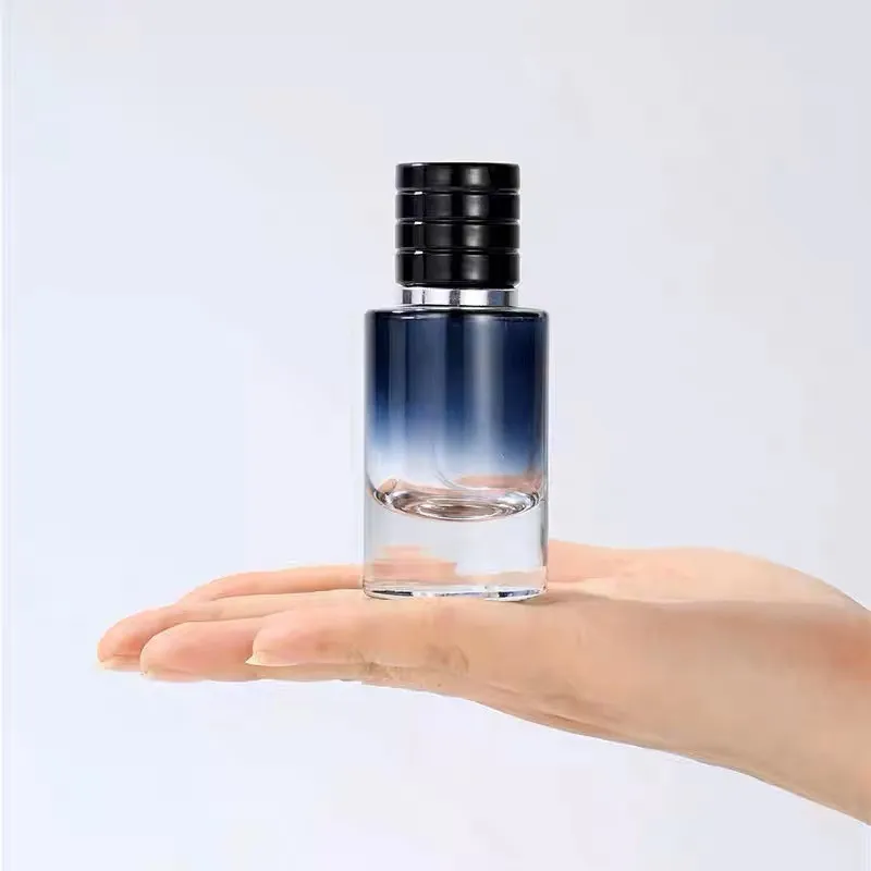 Recipiente cosmético recarregável portátil do frasco de perfume da cor do inclinação do cilindro vazio de 30ml 50ml com tampa do pulverizador