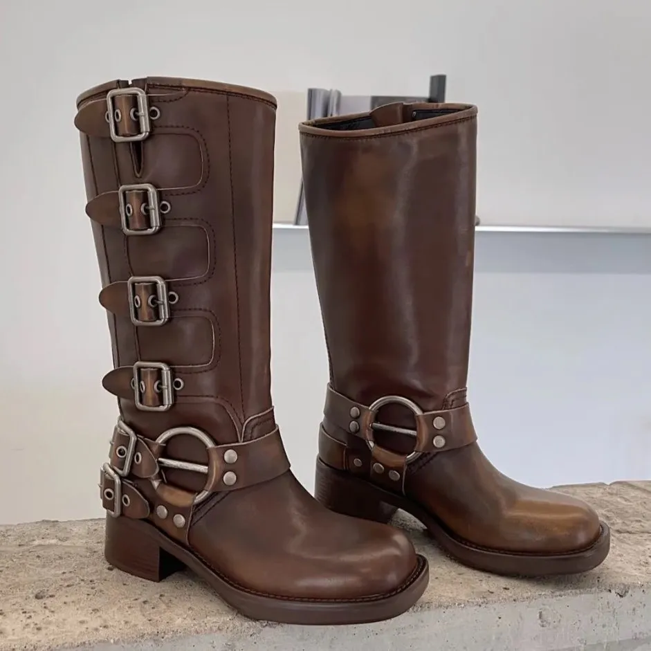 Scarpe casual Fibbia della cintura Tacco grosso Martens Pelle di vacchetta Stivali al ginocchio da motociclista tacco grosso Stivali da cavaliere con cerniera Stivali vintage al ginocchio Scarpe di design di lusso occidentali