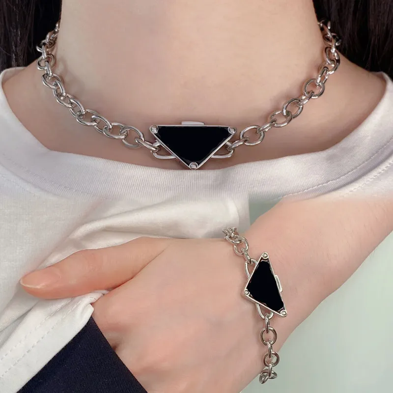 Tasarımcı Erkek Chokers Chokers Charm Bilezik Gümüş Takı Set Kadınlar Lüks Kolye Kalın Zincir Bilezikler Mücevher Setleri Erkek Kolye Cyd239077-3