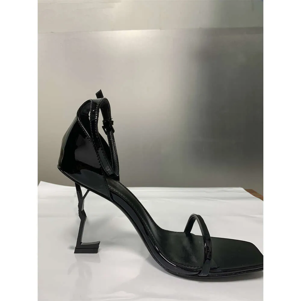 Designer sandal High Heels Paris Metal Letters Sandals limited Women Dress Shoes Sexy Open Toe Slippers Fashion Leather Pumps Party Fast delivery when in stock