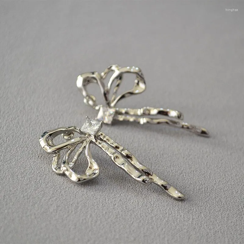 Boucles d'oreilles créoles INS Design de Niche, nœud argenté Cool, tendance, atmosphère exagérée et pour femmes