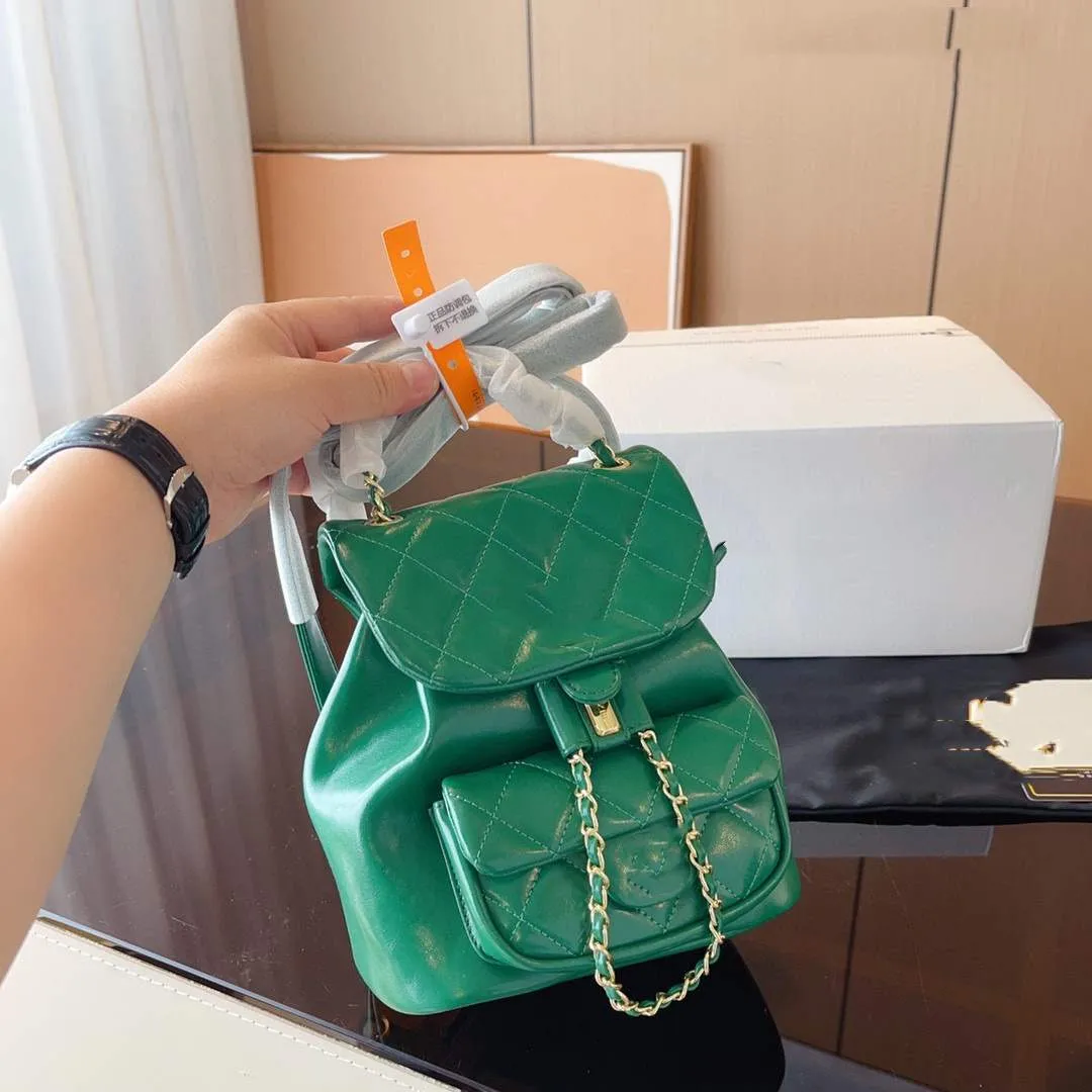 DHgate Womens Designer Backpack Luxury School Bag Single Shoulder Bag Chain Handbag Classic Clutch Bags Tote Bags Luggage Accessories