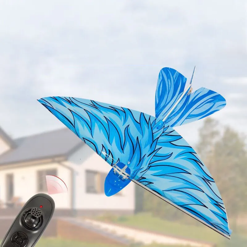 ElectricRC Animals 360 Degree 24 GHz Fjärrkontroll Flying Bionic Bird Model Aircraft Simulation Toys USB laddning LED -belysning Children Gift VG94 230906