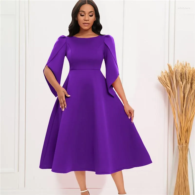 Casual Dresses Autumn Women's Products rekommenderar långärmad rund nackmode temperament Stor solid färg söt klänning.