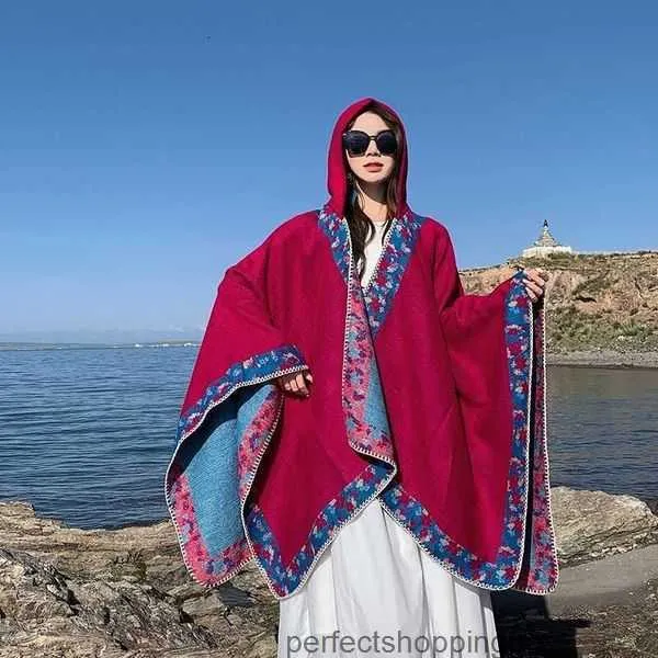 Foulards Capes d'hiver pour femmes Écharpe féminine Paréos Long Cardigan Châles Femmes avec chapeau Cardigans de luxe Poncho Wrap Manteaux Designer S2ex50