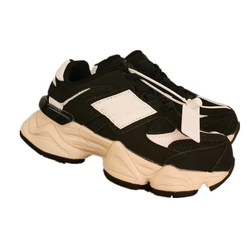 Chaussures De Sport Athletic Works Garçon Taille 7 - Noir/Rouge - Neuves Avec étiquettes