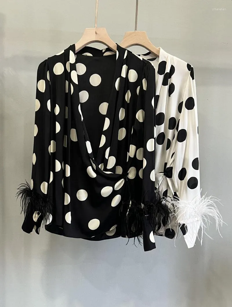 Blouses Femmes Femmes Mode Soie Polka Dot Imprimé Plumes À Manches Longues Blouse Élégante Dame Bureau Travail Sexy Col En V Slim Top Chemises