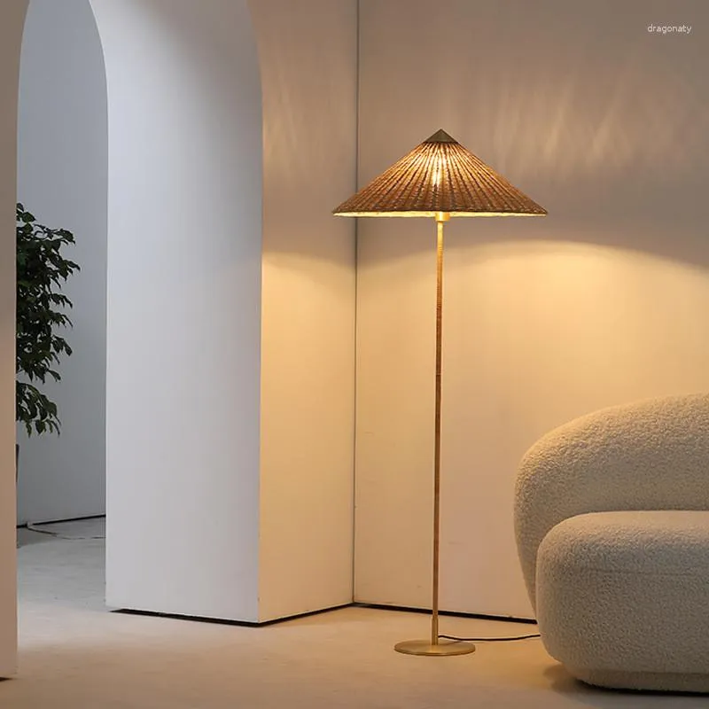 Lámparas de pie Estilo japonés Led Luminarias Decoración Luz Minimalismo moderno Lámparas Nordic Wabi Sabi Rattan E27