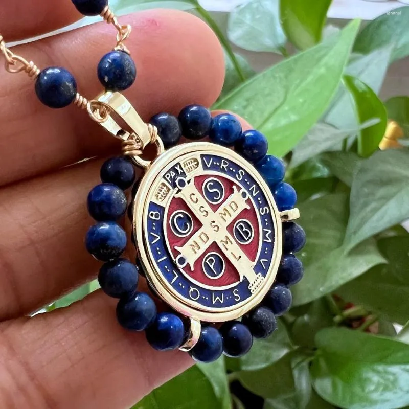 Promocja łańcuchów! 31 mm naturalny Lapis San Beninto Cross Charm Naszyjnik St Benedict Medal Religijne medale za prezent na Dzień Matki