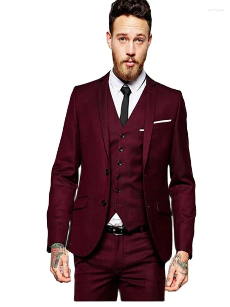 Abiti da uomo Borgogna 2 bottoni Uomo Blazer da sposa Pantaloni 3 pezzi (giacca pantaloni Gilet cravatta) Sposo Slim Fit Prom Cena Party Wear