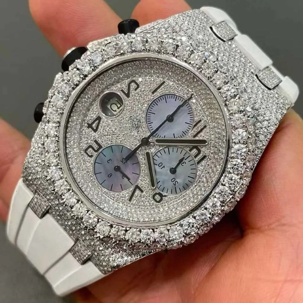 Top Clone Ap Diamond Diamonds Watch Pass Test Movimento de quartzo vvs Iced Out Sapphire 3NNJ 2023Outro relógio VVS Out Watch VVS1 Diamond Ton Gold Color Relógio mecânico