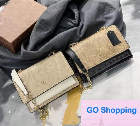 Quality Bag Women's Glacier White Milk Tea Color Small Square Bags Retro Chain File Holder