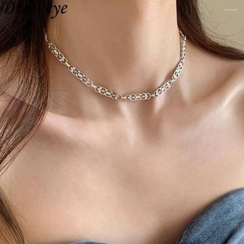 Choker Draweye Hollow Women for Women Metal Metal Corean Fashion Elegant Ins Simple Jewelry Hiphop Y2K Vintage Collares Para Mujer