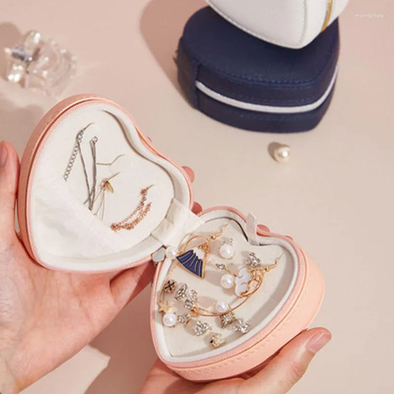 Schmuckbeutel Großhandel Schöne Hochzeit Verlobungsring Display Ohrring Halskette Samt Muschelform Box