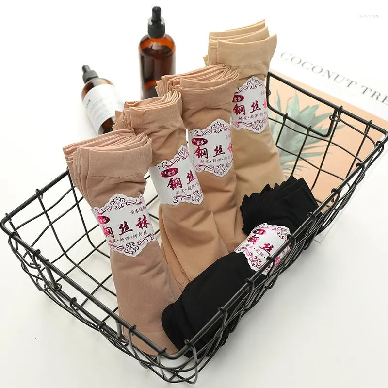 Chaussettes pour femmes printemps et été masque fil d'acier bas courts Anti soie dames chaussettes de couleur chair.