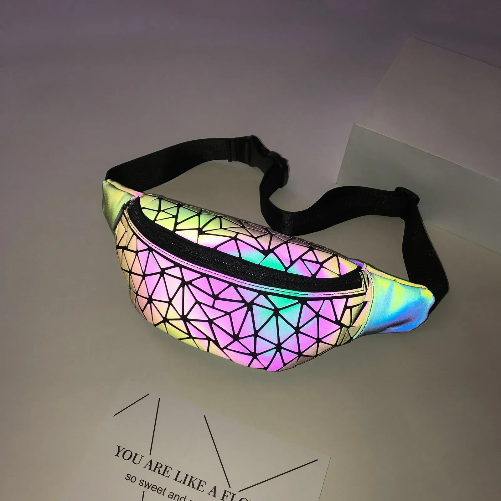 Waist Bags Colorful Reflective Men Women Handbags Fashion INS Chest Bag Night Light Geometry Plaid Luxury Bolsa Mochila Mujer 230906