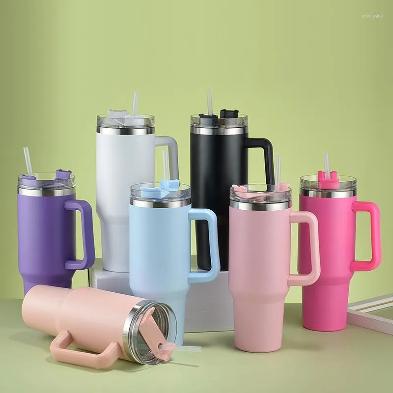 Bouteilles d'eau Tasse d'isolation de paille de 40 oz avec poignée bouteille de café en acier inoxydable de voiture portable grande capacité pour tasse thermique de voyage