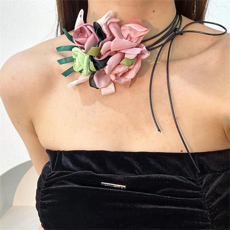 Halsband IngeSight.Z Böhmische bunte große Satin-Stoff-Blumen-Halskette Goth-Frauen schnüren sich mit schwarzem Wachsfaden-Dinner-Party-Kragen