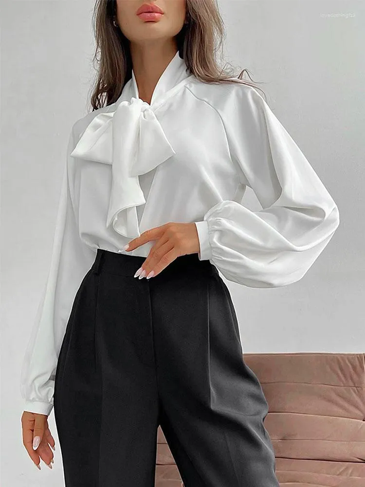 Kvinnors blusar 2023 Autumn Oregelbunden krage skjorta Löst satin Satern Sleeve Bow slipsar upp toppkvinnlig elegant kontor lady streetwear toppar