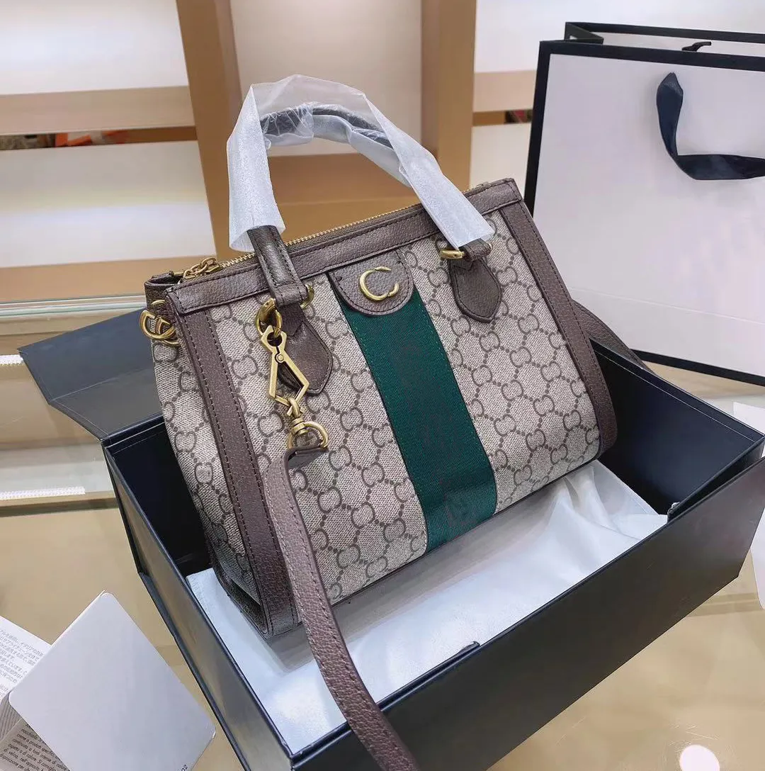 Shop Ladies Handbag | Fashionable Ladies Top-handle Bag | UAE