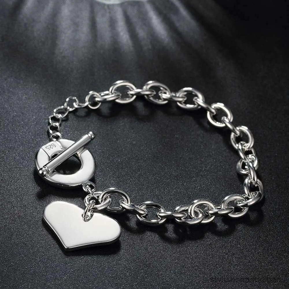 Charme Bracelets 925 en argent Sterling coeur bracelet à breloques femme tempérament classique mode cadeau d'anniversaire en gros bijoux R230907