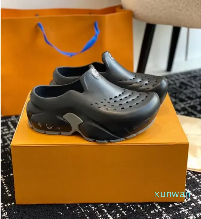 Shark clogs 2025