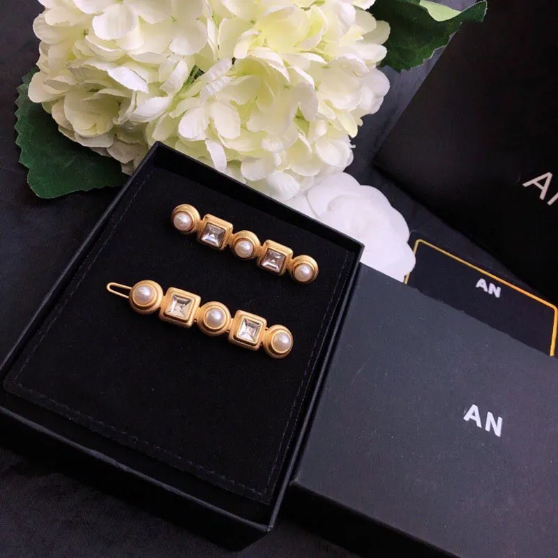 Designer Crystal Brasses Brooches Retro Gift Gold Pins Women Fashion Pearl Broche Clothes Suit Brooch Beads Female_voghion.com
