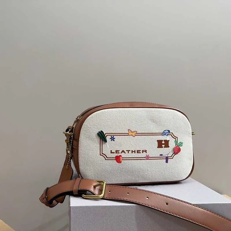 Luxury Designer Canvas Small Leather Camera Bag With C Letter Print For