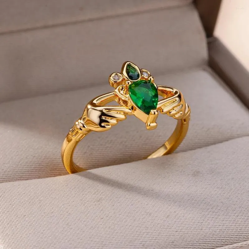 Anéis de banda anéis de casamento pêra corte pedra verde claddagh para mulheres prata ouro cor feminino zircon coroa bandas anel de noivado jóias presentes