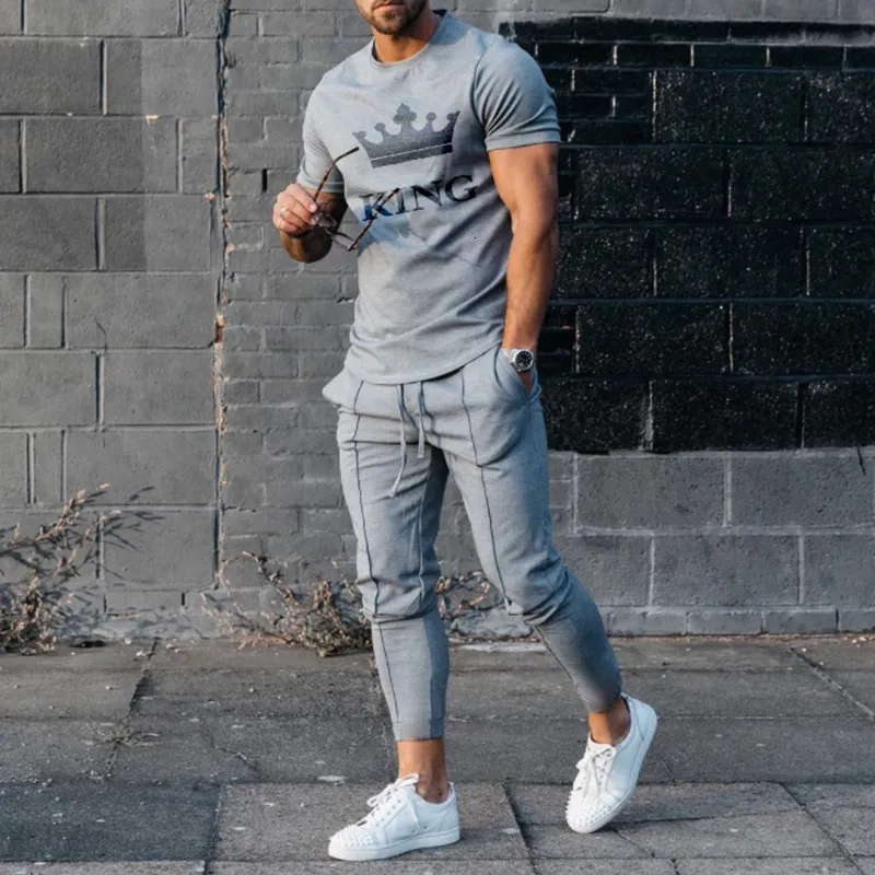 Tracki męskie Summer Men King 3D Print T-shirt Set Set Fashion Solid Color Tracksuit 2cece Casual Clothing Male Oversized Sportswear 230907