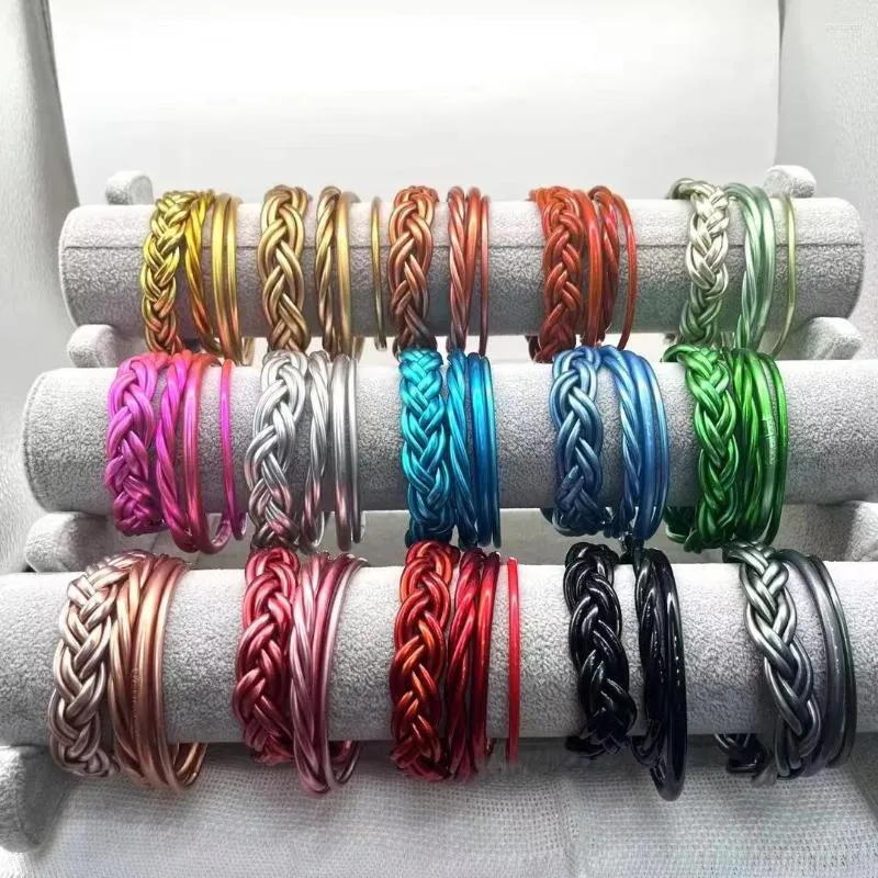 Bracelet 5 ensembles de bracelets de couleurs métalliques Bracelets en PVC bijoux souples pour femmes 4 pièces en un ensemble de mode