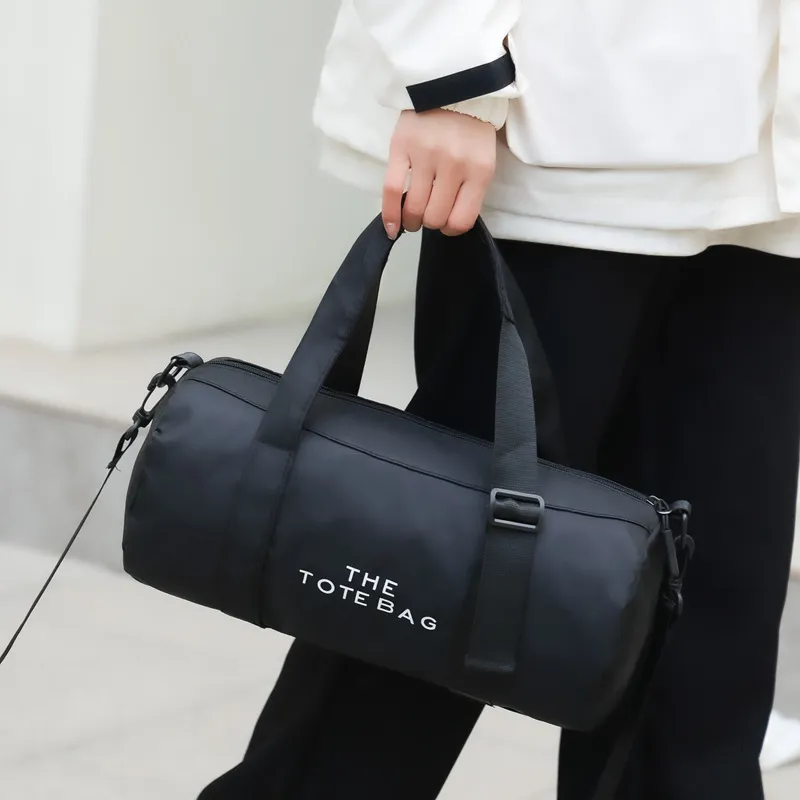 Small Gym Bag For Women Men Mini Duffle Bag Waterproof Workout Bag Sport Yoga Gym Bags Travel Bag Overnight Weekender Bag Dance Bag Black