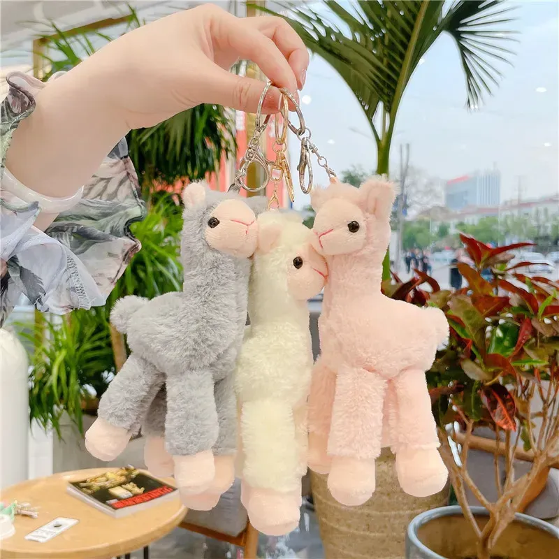 Söt härlig alpaca nyckelringar Plush Toy Japanese Alpacas mjuka fyllda får Llama Animal Dolls Keychain Doll 18cm