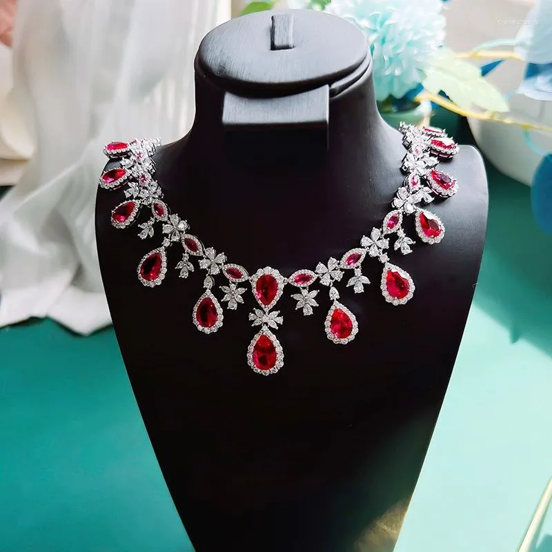 Red diamond choker clearance