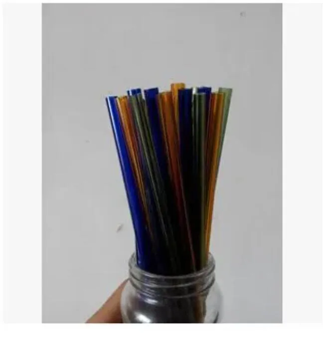 groothandel Waterpijpaccessoires - borosilicaatkleurige glazen buis diameter 7 mm, lengte 20 cm