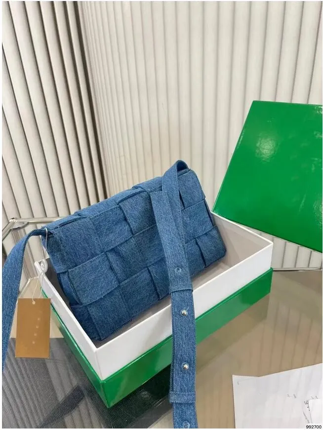 Kvinnakvällspåsar av högsta kvalitet axelväska mode messenger cross body lyx totes handväska damer läder handväska t01249